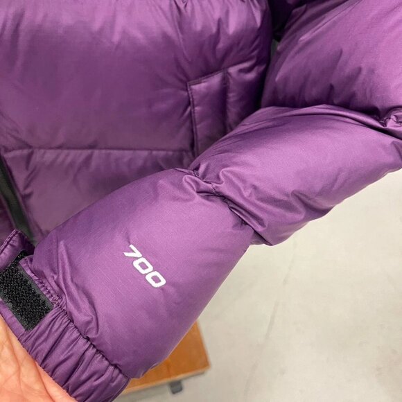 The North Face Women’s 1996 Retro Nuptse Jacket - Picture 4 of 5
